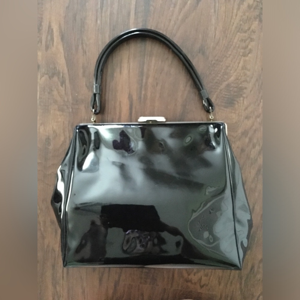 Vintage Kismet Creations black faux patent leather satchel/purse